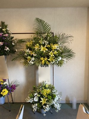 【お供え用　生花スタンド】葬儀・お葬式・お通夜・告別式の供花として…