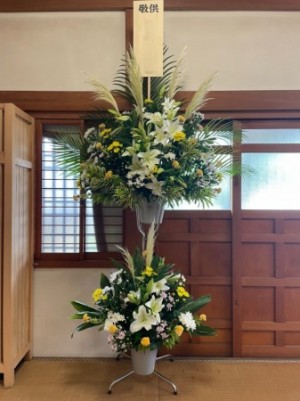 【お供え用　生花スタンド】葬式・お通夜・告別式の供花として…